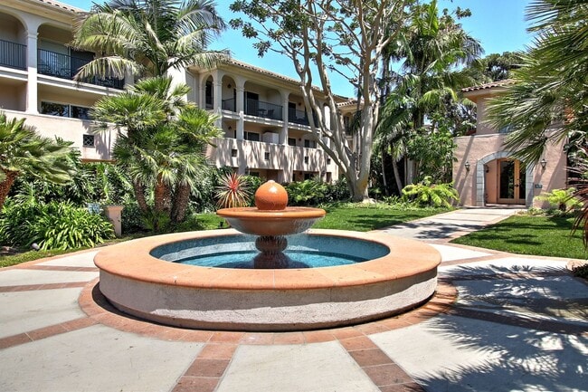 property at 108 Por La Mar Cir