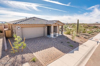 12251 W Caraveo Pl in Peoria, AZ - Building Photo - Building Photo
