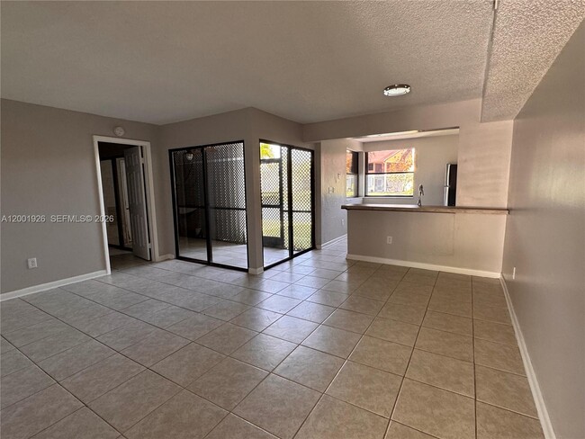 910 Constitution Dr in Homestead, FL - Building Photo - Building Photo