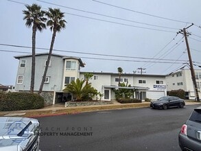 205 Via Riviera in Torrance, CA - Building Photo - Building Photo