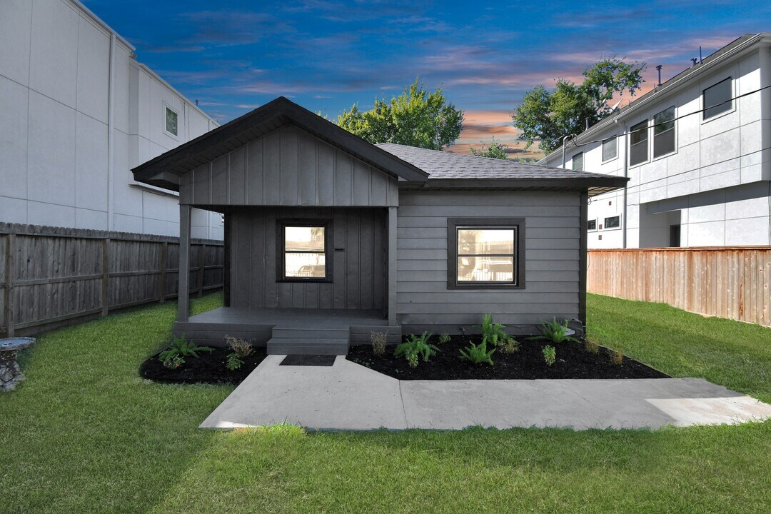 1507 Laird St in Houston, TX - Foto de edificio