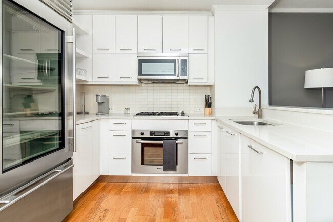 925 N Garfield St-Unit -1424 in Arlington, VA - Building Photo - Building Photo