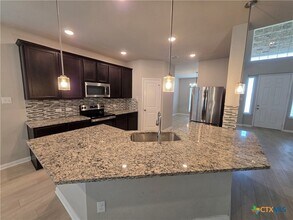 10001 Kensley Rose Dr in Killeen, TX - Foto de edificio - Building Photo