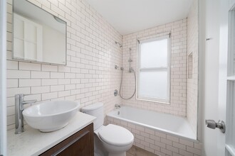 386 Bergen Ave in Jersey City, NJ - Building Photo - Building Photo