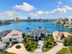 414 Palm Ct in Naples, FL - Building Photo - Building Photo