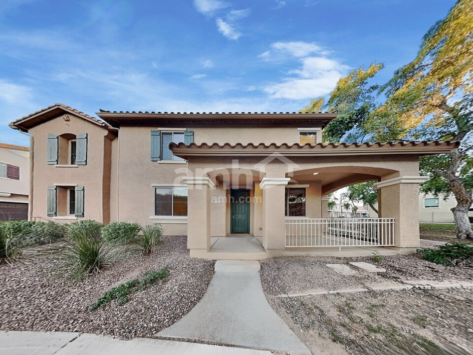 3927 S Napa Ln in Gilbert, AZ - Foto de edificio