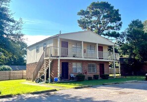 10151 Guidy Ln in Pensacola, FL - Building Photo