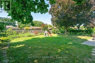 15 Old Oxford Rd in St Catharines, ON - Building Photo - Building Photo