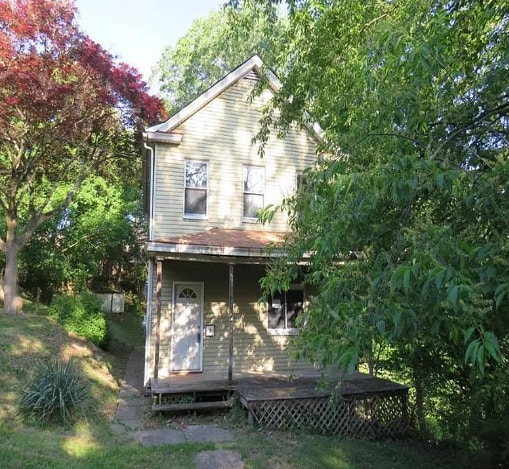 property at 320 Carlisle Ave