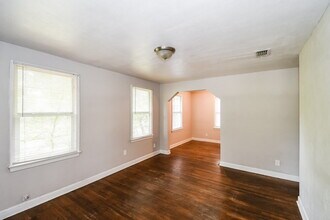 2448 Ellington Ave in Jacksonville, FL - Building Photo - Building Photo