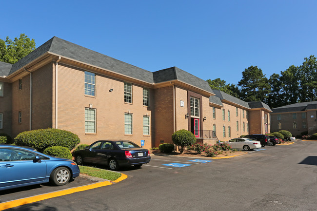 Villas de Solana in Atlanta, GA - Foto de edificio - Building Photo