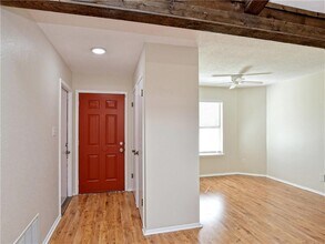 604 Hill Cove in Round Rock, TX - Building Photo - Building Photo