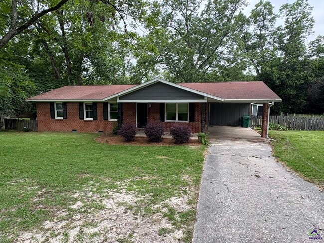 property at 2106 Marshallville Rd