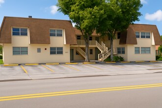 3801 SW 59 Terr Davie, FL 33314 in Fort Lauderdale, FL - Building Photo - Building Photo