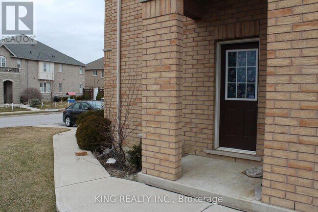 1 Education Rd in Brampton, ON - Building Photo - Building Photo