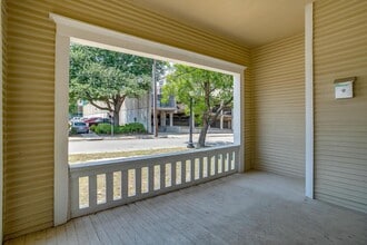 1317 Hurley Ave in Fort Worth, TX - Foto de edificio - Building Photo