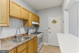 5938 Chancellor St in Philadelphia, PA - Building Photo - Building Photo