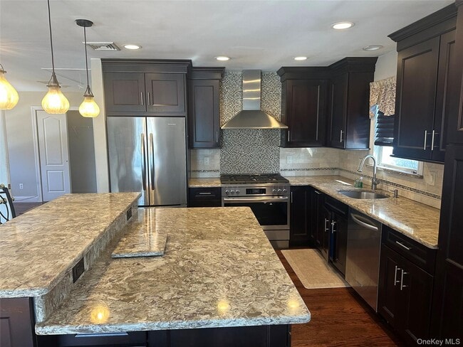 property at 17 Lee Ave