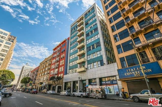 746 S Los Angeles St-Unit -503 in Los Angeles, CA - Foto de edificio - Building Photo