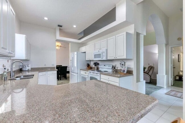 property at 1232 Avondale Ln