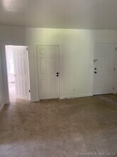 6 Kellogg St in Norwalk, CT - Building Photo - Building Photo