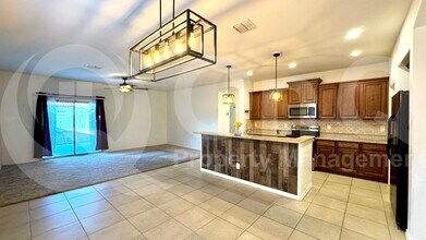 802 W Witt Ave in San Tan Valley, AZ - Building Photo - Building Photo