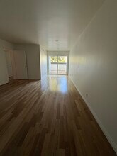 1758 Palisades Dr in Pacific Palisades, CA - Building Photo - Building Photo