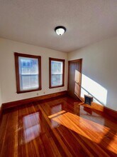 22 Temple St, Unit 2 in Somerville, MA - Building Photo - Building Photo