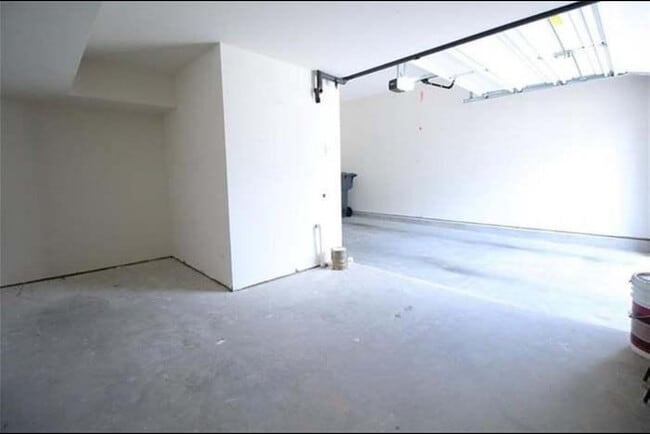 1306 Thornborough Dr in Alpharetta, GA - Building Photo - Building Photo