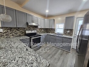 156 Washington St in Freeland, PA - Building Photo - Building Photo