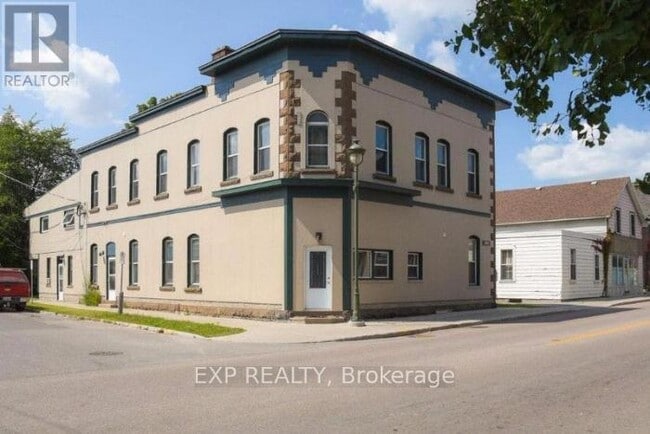 242 Bridge St in Carleton Place, ON - Building Photo - Building Photo