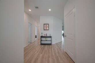 5703 Knox Lndg Dr in Rosenberg, TX - Building Photo - Building Photo