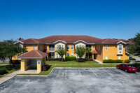 Villanova at Hunter's Creek Apartments in Orlando, FL - Foto de edificio - Building Photo