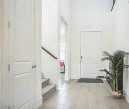 9031 Coastal Oaks St in Las Vegas, NV - Building Photo - Building Photo