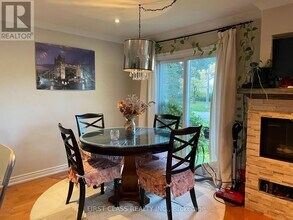 7 Duncairn Dr in Toronto, ON - Building Photo - Building Photo