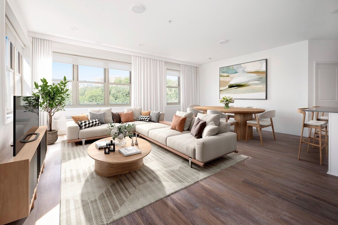 55 Riverwalk in West New York, NJ - Building Photo