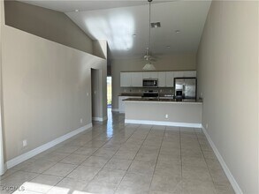 4417 SW 8th Ct in Cape Coral, FL - Building Photo - Building Photo