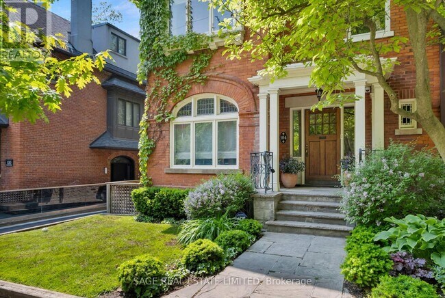 104 Park Rd in Toronto, ON - Building Photo - Building Photo
