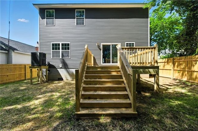 236 Buxton Ave in Newport News, VA - Building Photo - Building Photo