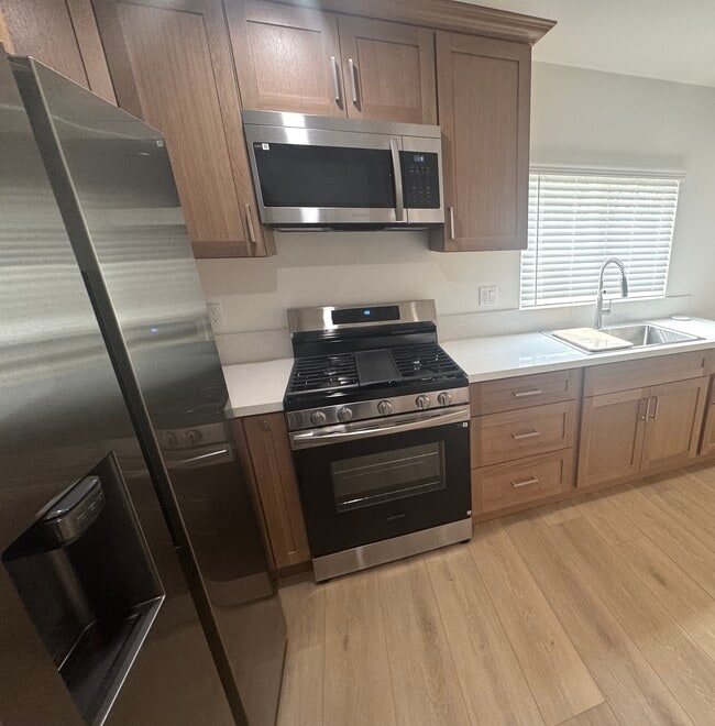1839 Lowe St, Unit 3 in Los Angeles, CA - Building Photo - Building Photo