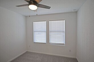 3837 Low Tide in Seguin, TX - Building Photo - Building Photo