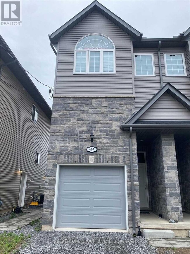 66 Battle St in Thorold, ON - Building Photo - Building Photo