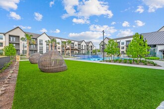 Park at Westover Hills in San Antonio, TX - Building Photo - Building Photo