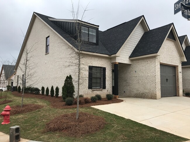 Rosemary Gate Townhome in Auburn, AL - Building Photo - Building Photo