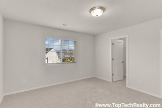17247 NW Trillium St in Portland, OR - Building Photo - Building Photo
