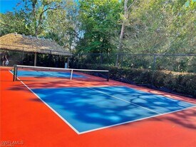 15191 Cedarwood Ln in Naples, FL - Building Photo