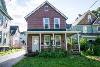 715 S Beech St in Syracuse, NY - Building Photo - Building Photo