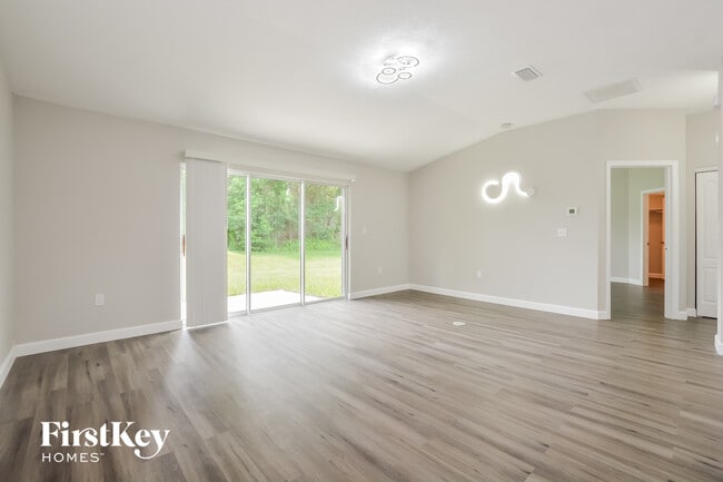 1175 Adams St in Longwood, FL - Foto de edificio - Building Photo