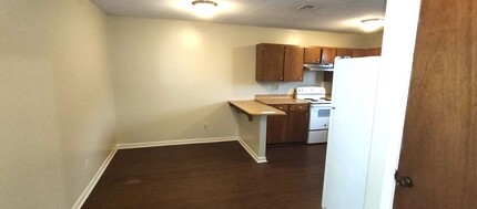 Maple Leaf Apartments in Lafayette, LA - Building Photo - Interior Photo