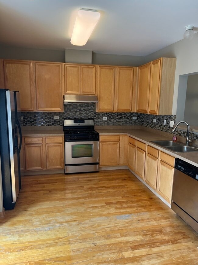 863 Pheasant Trail in St. Charles, IL - Building Photo - Building Photo
